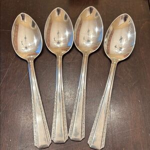 Majesco Stainless MJ52 Glossy Leaves teaspoons